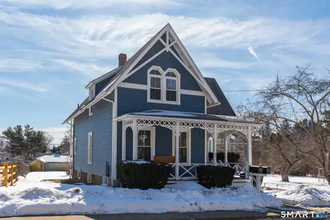 25 Drive Way, Guilford, CT 06437