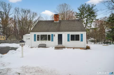 3 Donald Rd Ext, Essex, CT 06426