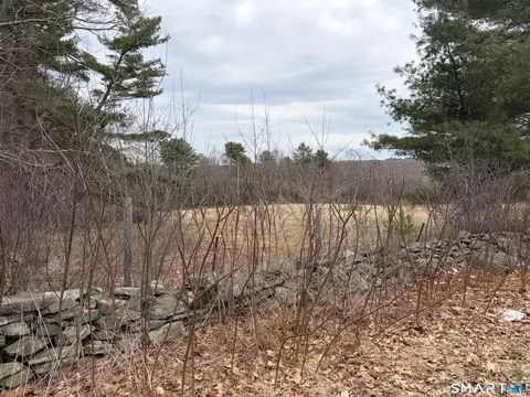100 Hawkins Rd, Putnam, CT 06260