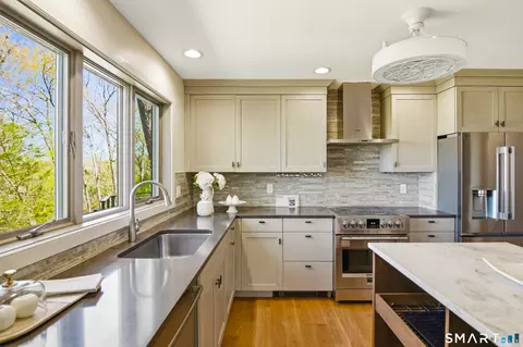 Kitchen - 28 Garnet Rd, Roxbury, CT 06783 photo 2 of 3