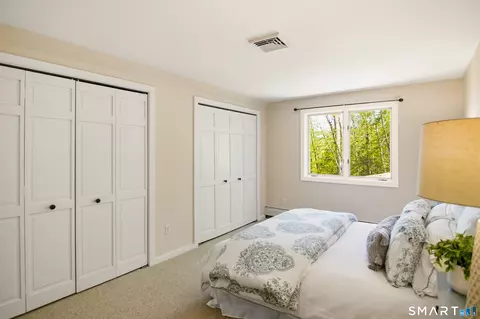 Bedroom - 28 Garnet Rd, Roxbury, CT 06783 photo 3 of 6