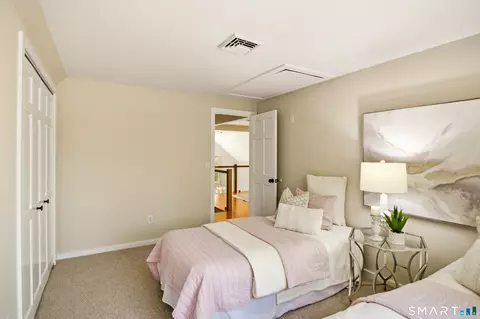 Bedroom - 28 Garnet Rd, Roxbury, CT 06783 photo 6 of 6