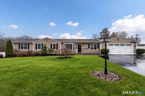 194 Robin Ln, Cheshire, CT 06410