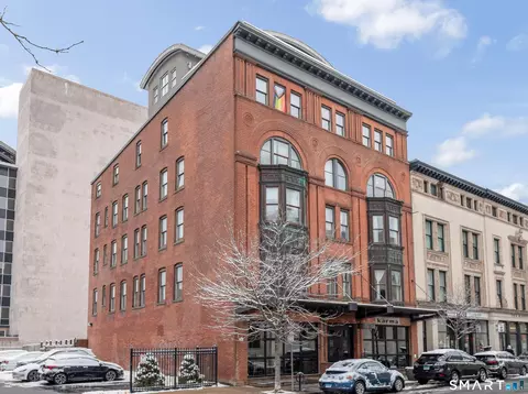 116 Crown St #2A, New Haven, CT 06510