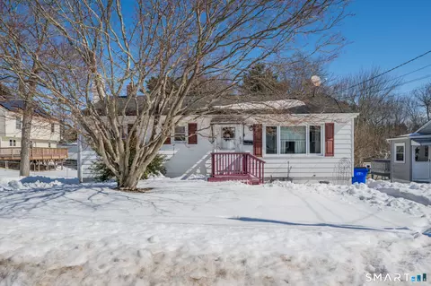 60 Heath St, Watertown, CT 06779