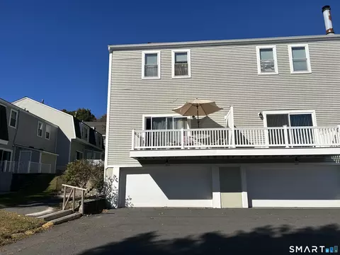 235 Brittany Farms Rd #H, New Britain, CT 06053