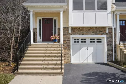 503 Bradley Ln #503, Westport, CT 06880