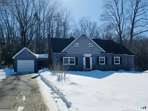 59 Birdsview Ave, New Hartford, CT 06057
