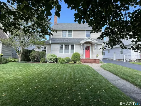 19 Stiles St, Stratford, CT 06614