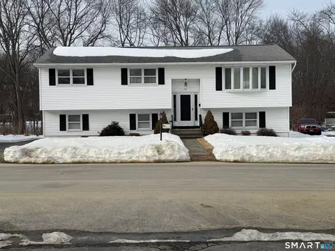 78 Carriage Dr, Waterbury, CT 06708