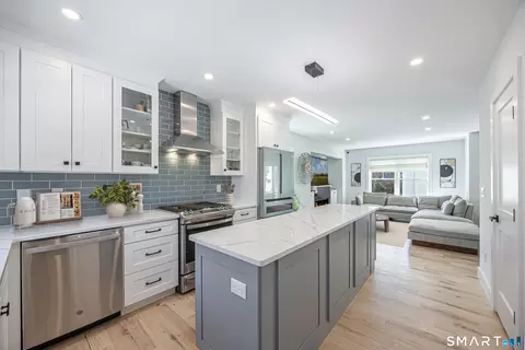 1 Howard Ave #C4, Norwalk, CT 06855