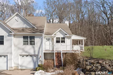 125 Murphys Dr #125, Groton, CT 06340