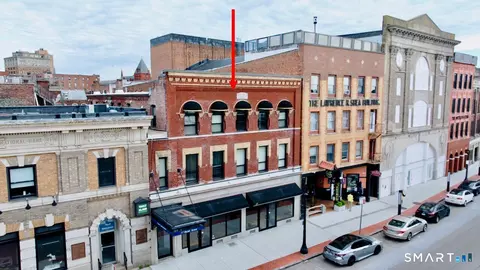 53-55 Bank St, New London, CT 06320