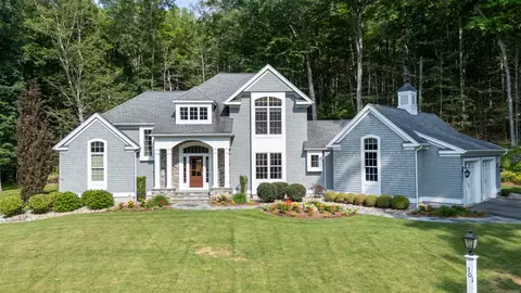 301 Fox Hopyard Rd, East Haddam, CT 06423