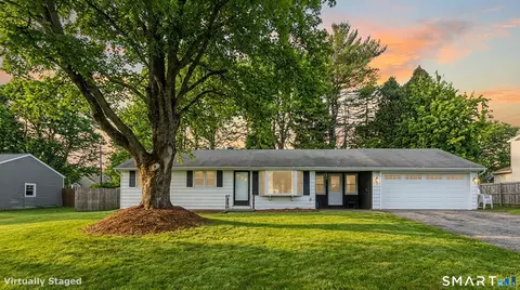 4 Fair St, Enfield, CT 06082