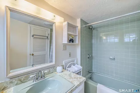 Bath - 267 High St, Willimantic, CT 06226 photo 4 of 4