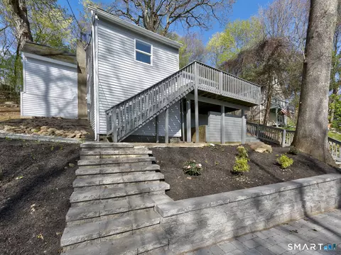 3 Orchard Dr, Danbury, CT 06811