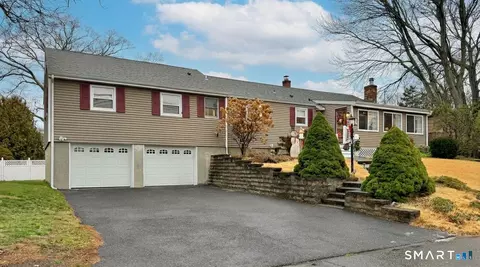 22 Hollywood Ave, Milford, CT 06460
