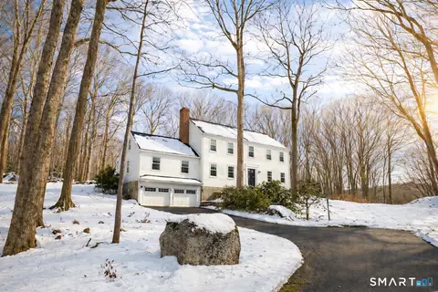 61 High Rock Rd, Sandy Hook, CT 06482