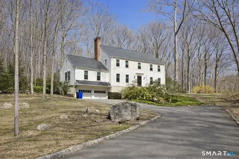 61 High Rock Rd, Sandy Hook, CT 06482