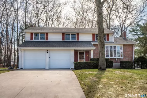 118 Tremont St, Newington, CT 06111