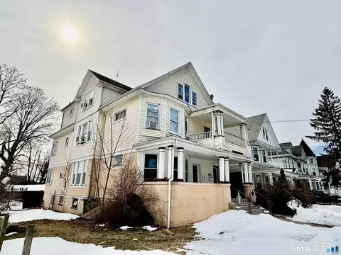 100-102 Ashley St, Bridgeport, CT 06610