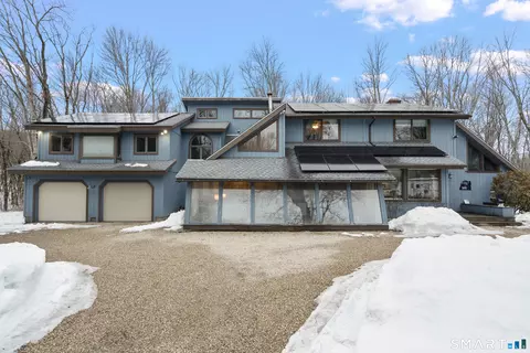 57 Mistywood Ln, Naugatuck, CT 06770
