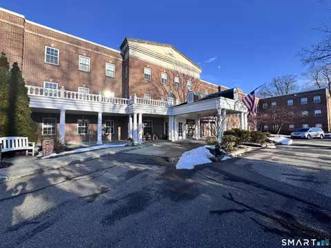 59 Courtland Ave #3B, Stamford, CT 06902