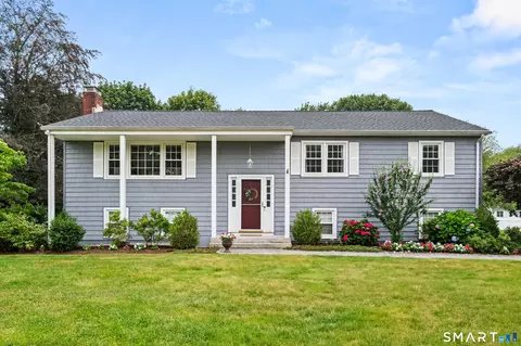 3 Stonybrook Rd, Norwalk, CT 06851