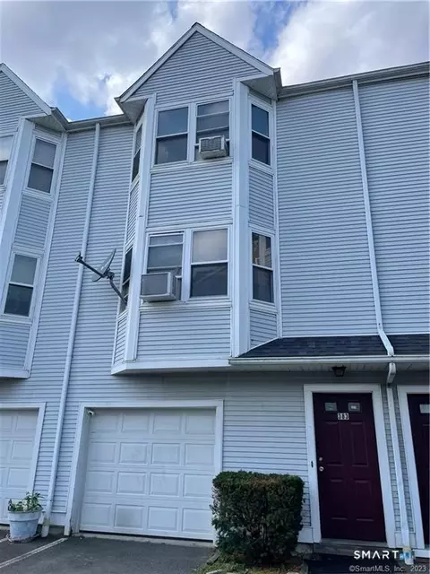 383 Lombard St #383, New Haven, CT 06513