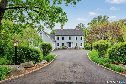 518 Hoyt St, Darien, CT 06820
