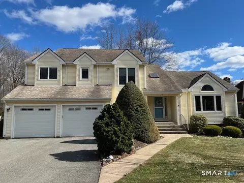 170 Whitewood Dr, Rocky Hill, CT 06067