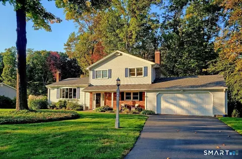 7 Old Forge Rd, North Haven, CT 06473