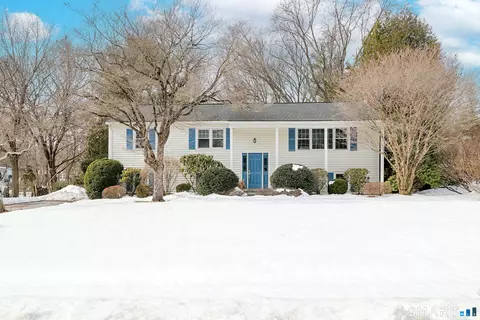 26 Thistle Rd, Norwalk, CT 06851