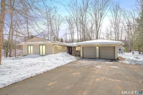 125 Country Club Rd, Avon, CT 06001