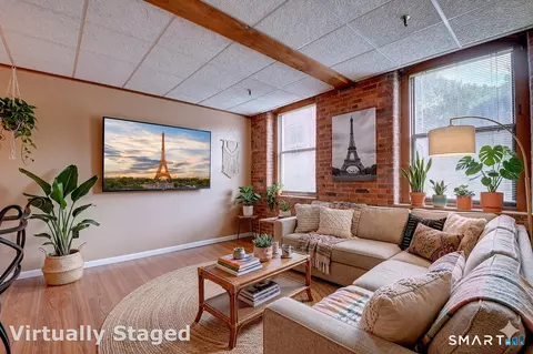 222 Williams St E #108, Glastonbury, CT 06033
