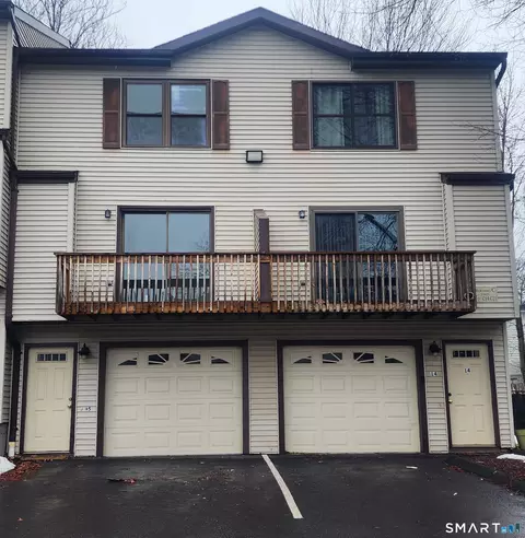 15 Crest St #C15, West Haven, CT 06516