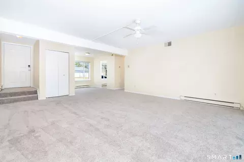 83 Candlewood Dr #83, South Windsor, CT 06074