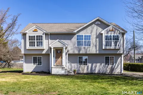 81 Andrews Ave, Milford, CT 06460