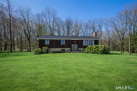 16 Rosewood Ln, Bolton, CT 06043