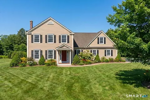 35 Senexet Village Rd, Woodstock, CT 06281