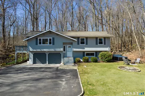 54 Rita Dr, New Fairfield, CT 06812