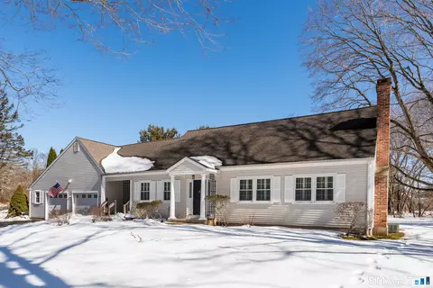 70 Wildwood Ave, Madison, CT 06443