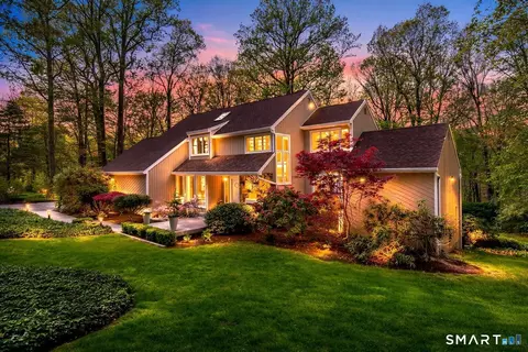 19 Mine Hill Rd, Redding, CT 06896