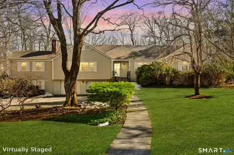 26 Holly Ln, Darien, CT 06820