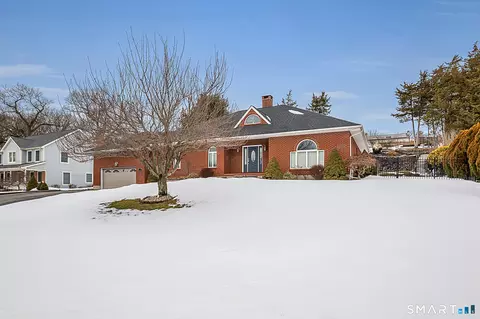 21 Hidden Valley Dr, Rocky Hill, CT 06067