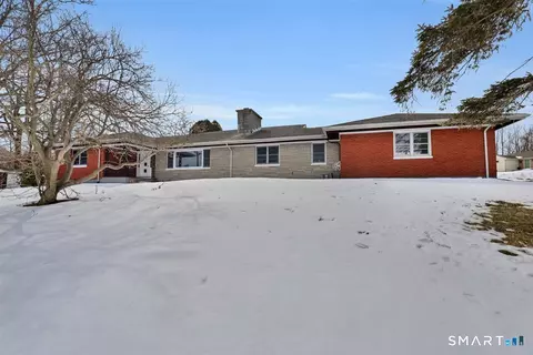 909 Randolph Rd, Middletown, CT 06457