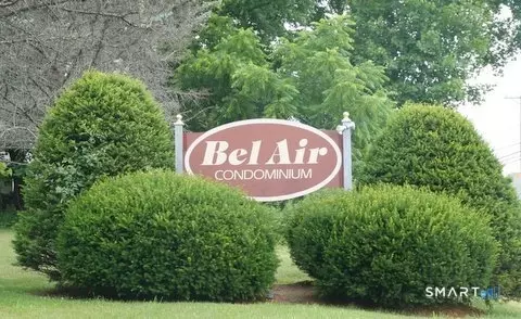 32 Belair Dr, New Milford, CT 06776