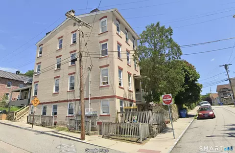 30 Cliff St, Norwich, CT 06360