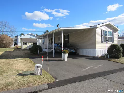 7 Blueberry Ln, Terryville, CT 06786